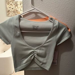 🔥 Urban outfitters crop tops 🔥